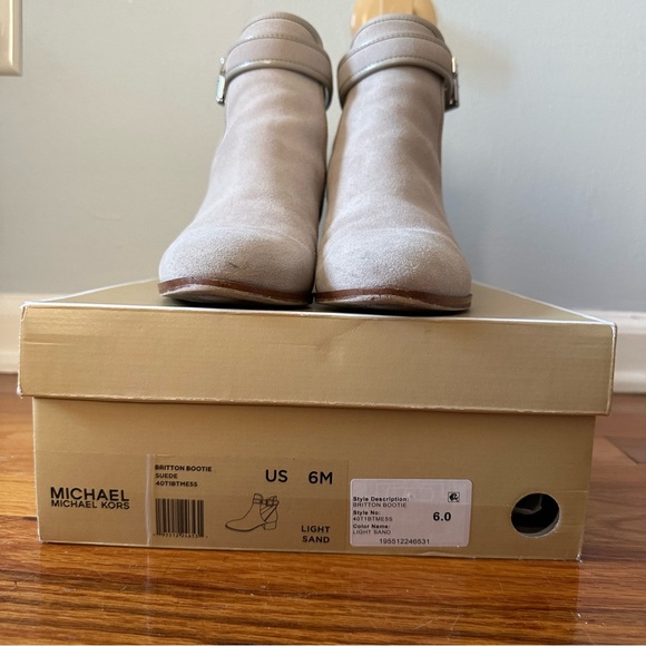 Michael Kors Boots - Picture 8 of 11